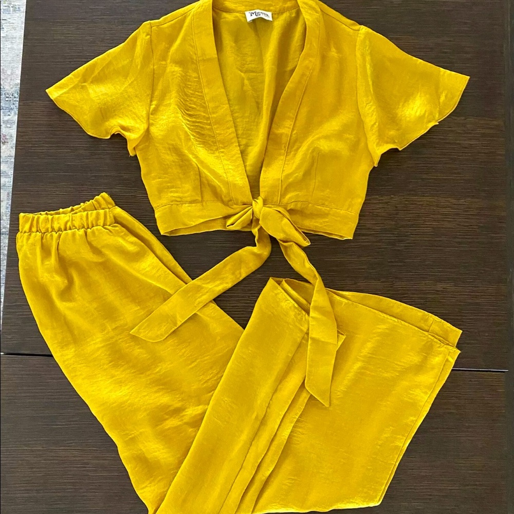 Show Me Your Mumu Revolve set in mustard yellow